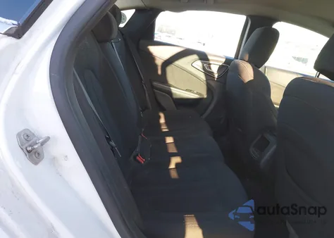 2015 Chrysler 200 Limited из США, поврежденный, VIN 1C3CCCAB7FN684633